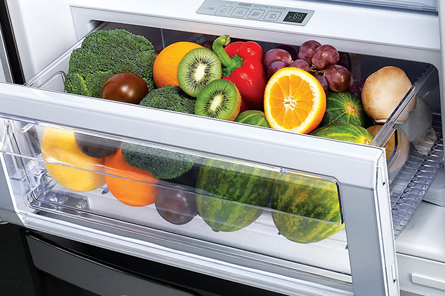 Холодильник перестал. Холодильники с заморозкой на стену торговое оборудование. Замороженные овощи в холодильнике. Bosch холодильник не морозит. Холодильник для заморозки фундамента Мирный.